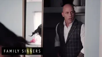 (Dania Vega) Catches Her Stepdad Derrick Pierce Masturbating And Gets On Her Knees To Help - Family Sinners