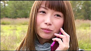 02B2023-A beautiful woman having an affair with a middle-aged man in the ruins in the grassland