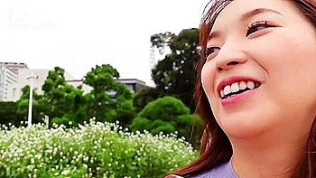 抜いても笑ってもエロい爆乳Gカップ美女さんが降臨