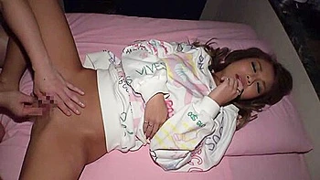 日本のモデル飯岡可南子さんが最高のクンニリングス、オナニーを披露してくれました。