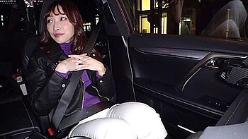 半端ない色気の信用金庫で働くヤリマン素人おさん