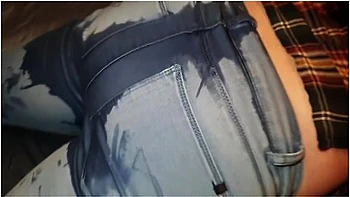 Alice - Pissing Myself In Jeans. Why Get Out Of Bed To Pee When Your Comfy?