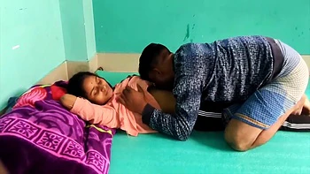 Sali Ki Jawani Dekhkar Jija Ka Mann Machal Gaya!