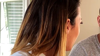 Vittoria is struggling to wait... - Jacquie et Michel TV