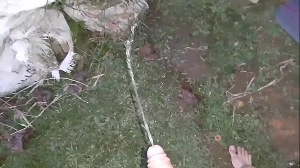 Traje a mi sobrinastro a la huerta apartada de la casa y logré que me follara el coño y se vino dentro de mi vagina