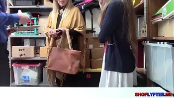 Erica And Samantha Just Cant Say No