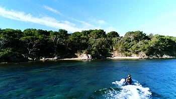 Florane, 27 years old, well-educated student... - Jacquie et Michel TV