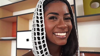 Jenny Pretinha, 19 Years Old Brazilian Ebony With Perfect Breasts