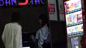 巨乳美女と交渉成立！ハメ撮りパイ舐めでパイパン濡れる秘密の生挿入