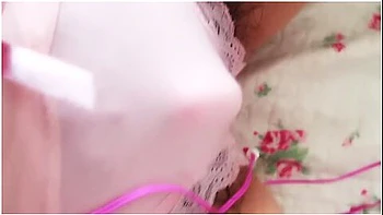 仕事中に隠れてローターオtニーする変態素人女個人撮影