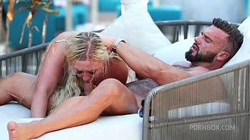 Full Sextape With Horny Blonde Babe Vanna Rose