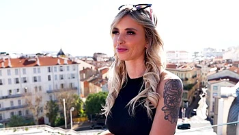 Lady, 41 years old, sensual as you wish... - Jacquie et Michel TV