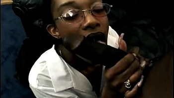 Round ass ebony slut gets pussy licked before hard anal sex