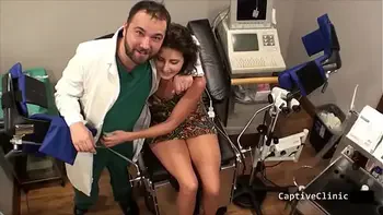 the sex s german tourist helena price see doctor tampa since shes not feeling well walks into trap captivecliniccom