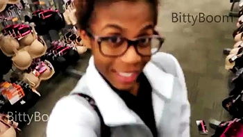 Horny ebony babe: Amateur, Solo Masturbate  Fingering Pussy Porn