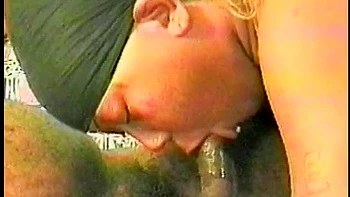 Chubby ebony with big ass gets pounded hard in homemade close up video