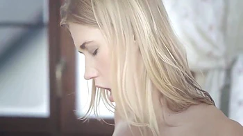 Hot Blonde Girl Violette Gives Oral Satisfaction To Man With Violette Pure