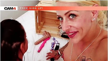 Harleen Van Hynten - 2 European Milf Lesbian Cam Shows Escalated