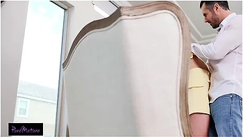 Alektra Lux Goes Crazy When Blogger Uses Her Pussy For Content