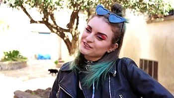 Anissa, 22, fucked by two guys at her request! - Jacquie et Michel TV