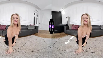 Blonde teen Calibri masturbates her bald pussy with long hair