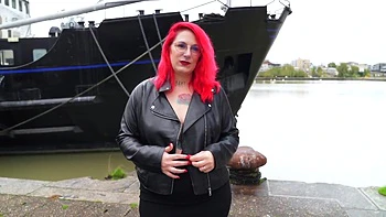 Lena, 25, wanted a little more... - Jacquie et Michel TV