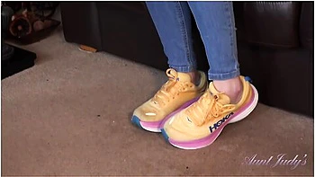 Aunt Judys - Judys - A Sexy Interview With Hot Blonde Milf Caprice Cox