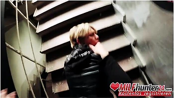 Lets Skinny Vicky Hundt Suck His Dick Before The Fucking