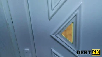 DEBT4k. She didn't expect to have so much fun with a collector