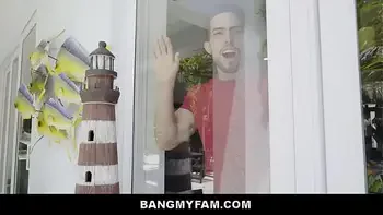 Harlow West Is Such a Great Sis To Fuck