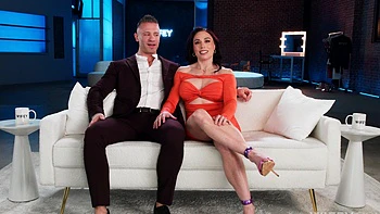 Isiah Maxwell fucks Vanessa Arizona's wife in a steamy scene