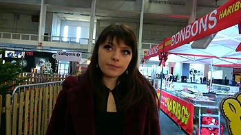 Cataleya only settles for the best! - Jacquie et Michel TV