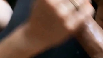 une fellation suivie d une sodomie devant la télé