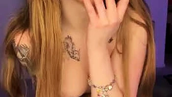 Beauty gal plays for her beaus enjoyment - XXX!