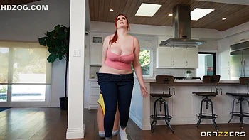 Surprises By Fist Fucking Her! With Abigaiil Morris And Aubree Valentine