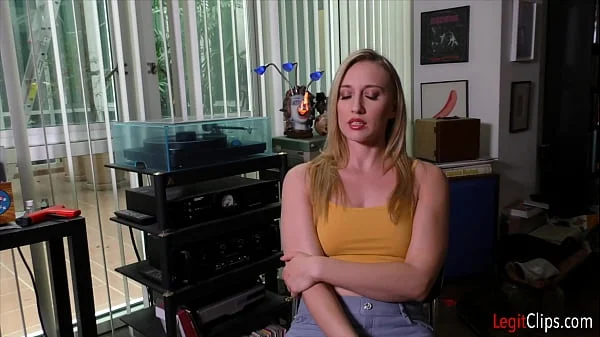 Blonde beauty Riley Reyes has a semen fetish!