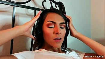 Hime Brings Dildo To Bed