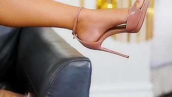 Ex-wives With Benefits