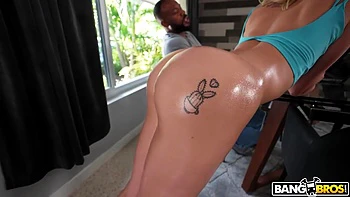 Kelsey Kane Gets A Deep Inspection