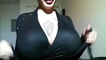 Big Tit Striptease: Big Tits, Amateur  Stripchat Porn