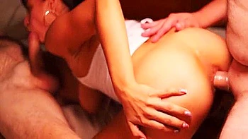 Fiesta Doble Anal Con Puta Vip Y Abuelito Caliente En Su Cumpleanos
