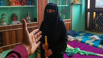 Indian Stepdaughter In-law Pakistani Aunty Romantic Video By -snapchat143