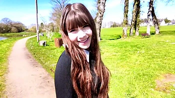 Explosive boat trip for Emma, 30 years old! - Jacquie et Michel TV