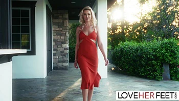 Lesbian Threesome With Feet Goddesses Blake Blossom And Cherry Kiss And Slimthick Vic