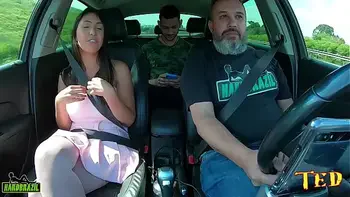 Natalia Nazzario entra na carona e acaba sendo surpreendida pelas surpresas - Vinny Kabuloso