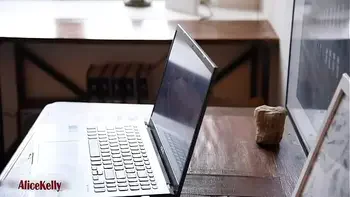 Cute Teen Masturbates Watching Porno