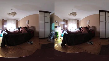 Kinky Spinner Ellie Shoule Gets Naked Outside & Cum Inside Her