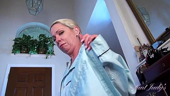 Your Step-Auntie Liz Helps You with Your Workout