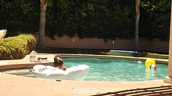 Katee Olsen: Big Tits, Babe  Bongacams Porn