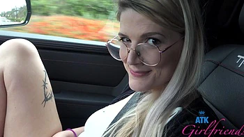 Amateur teen Riley Rose pees on the car and shows her tits